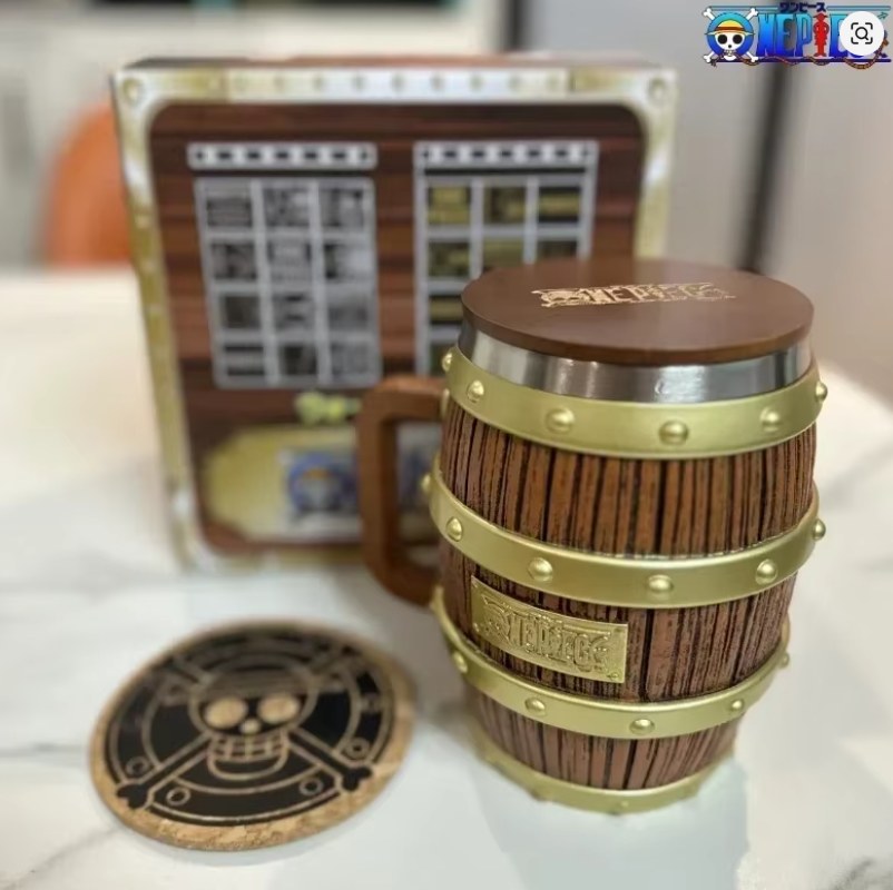 Tarro One Piece Edición Especial Plateado - set completo con tapa, posavasos y caja